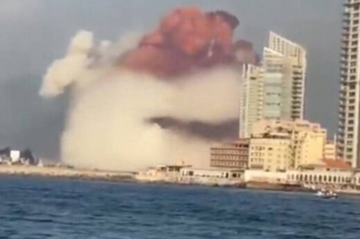 ببینید | لحظه انفجار بیروت از دریا