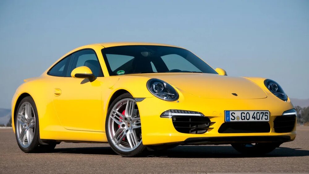 ثروتمندترین فرد جهان با چه خودرویی رانندگی می کنند؟/ عکس