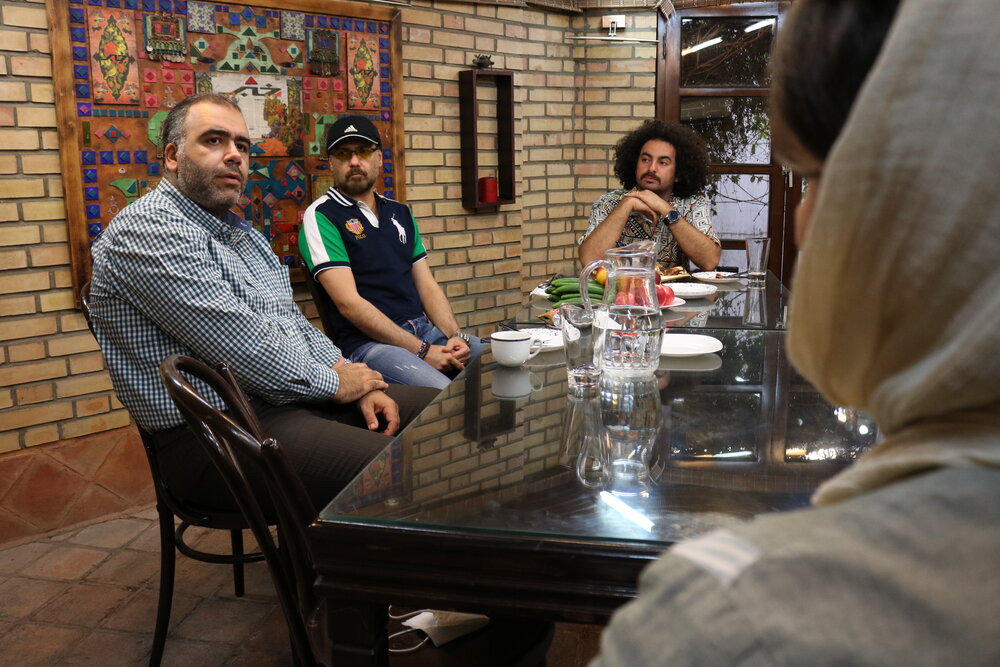 میثم هاشمیطبا: از رانت عمویم استفاده نکردم/ سخیف میسازیم فروش نداریم