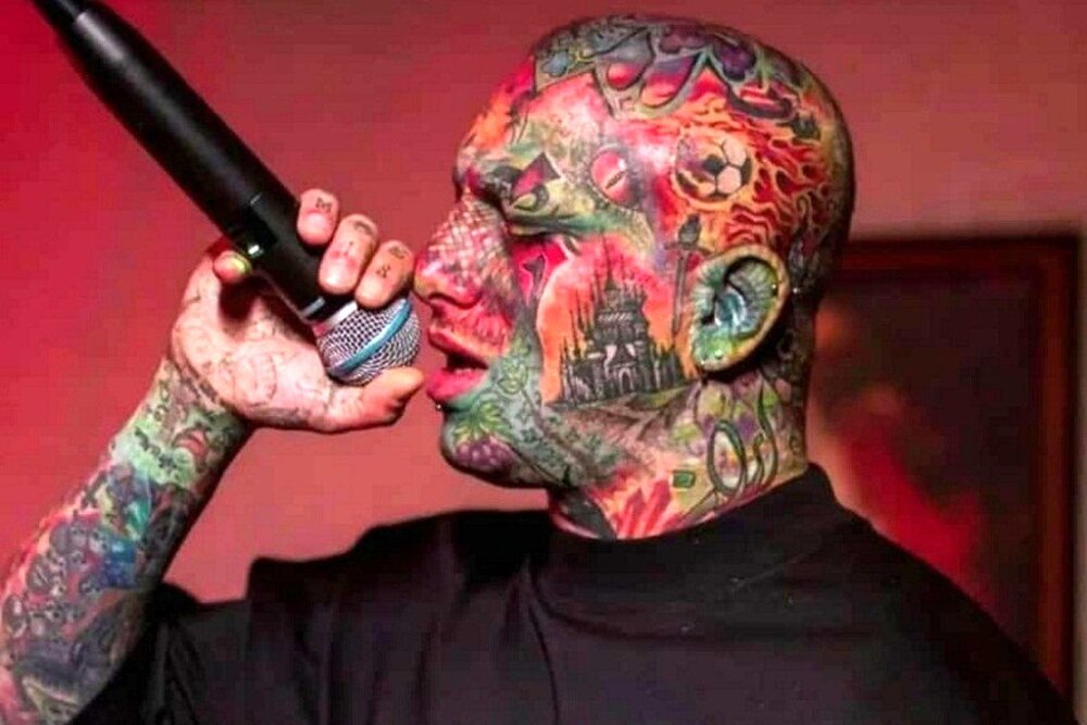 در تلویزیون ساز نشان نمیدهیم، فرزندانمان ساسی مانکن گوش میدهند/ چرا مخاطبان شخصیت غیرنرمال، روانپریش و بد دهن تتلو را دوست دارند؟