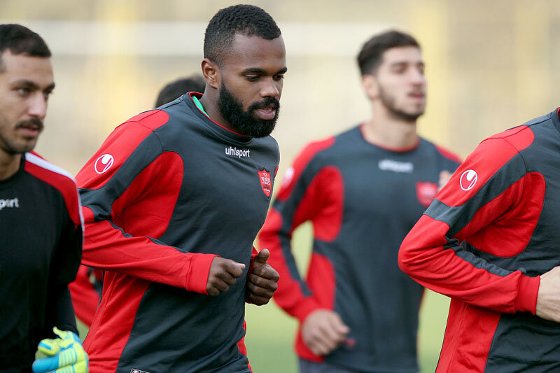 کفتربازی که قرار بود آقایگل ایران شود