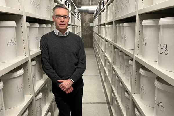 عکس| شایع وحشتناکی که حقیقت داشت؛ ۱۰هزار مغز انسان در زیرزمینی در دانمارک