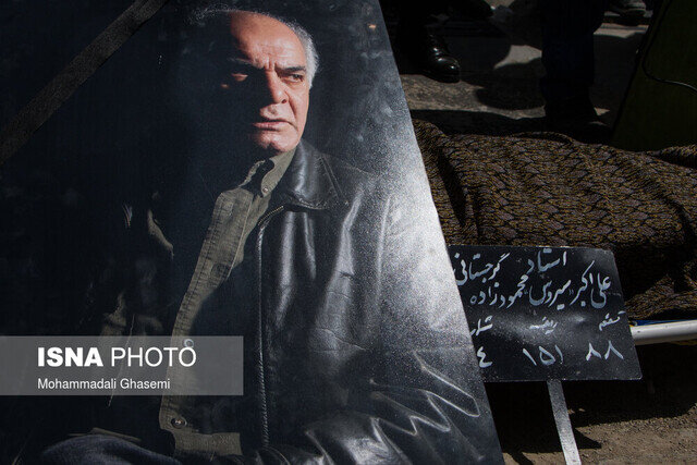 هنوز مقابل دوربین بودند که ناگهان مُردند!