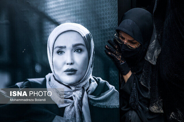 هنوز مقابل دوربین بودند که ناگهان مُردند!