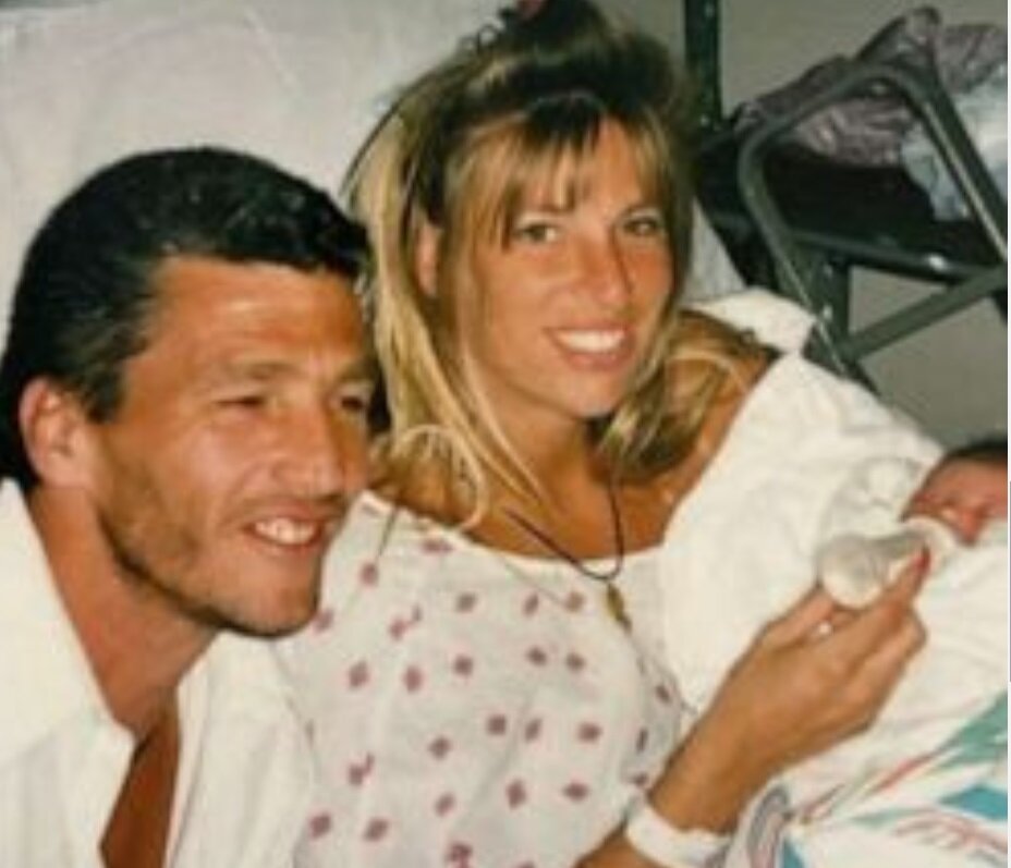 ملاقات پدر و دختر پس از ۲۵ سال دوری/ عکس