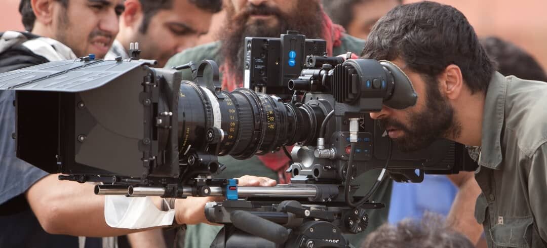 حمایت از هنرمندان یا تحقیر و خوندل!؟