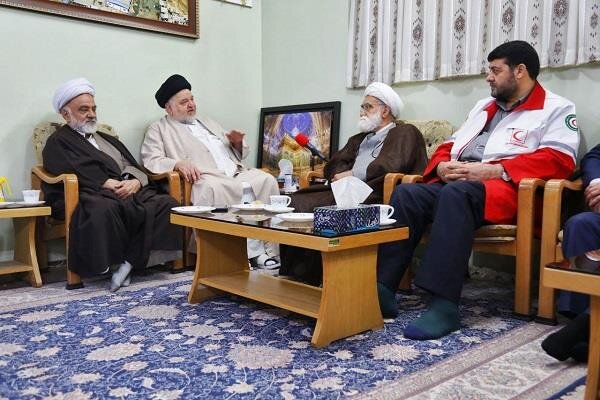 نماینده آیتالله سیستانی «عضوافتخاری» هلال احمر ایران شد / «خدمت به مردم» لطف خدا به هلال احمر است + عکسها