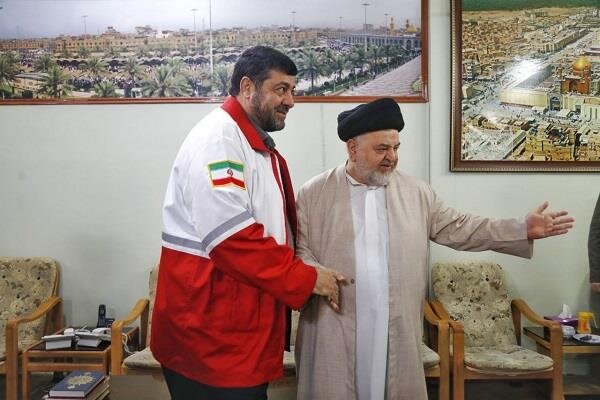 نماینده آیتالله سیستانی «عضوافتخاری» هلال احمر ایران شد / «خدمت به مردم» لطف خدا به هلال احمر است + عکسها