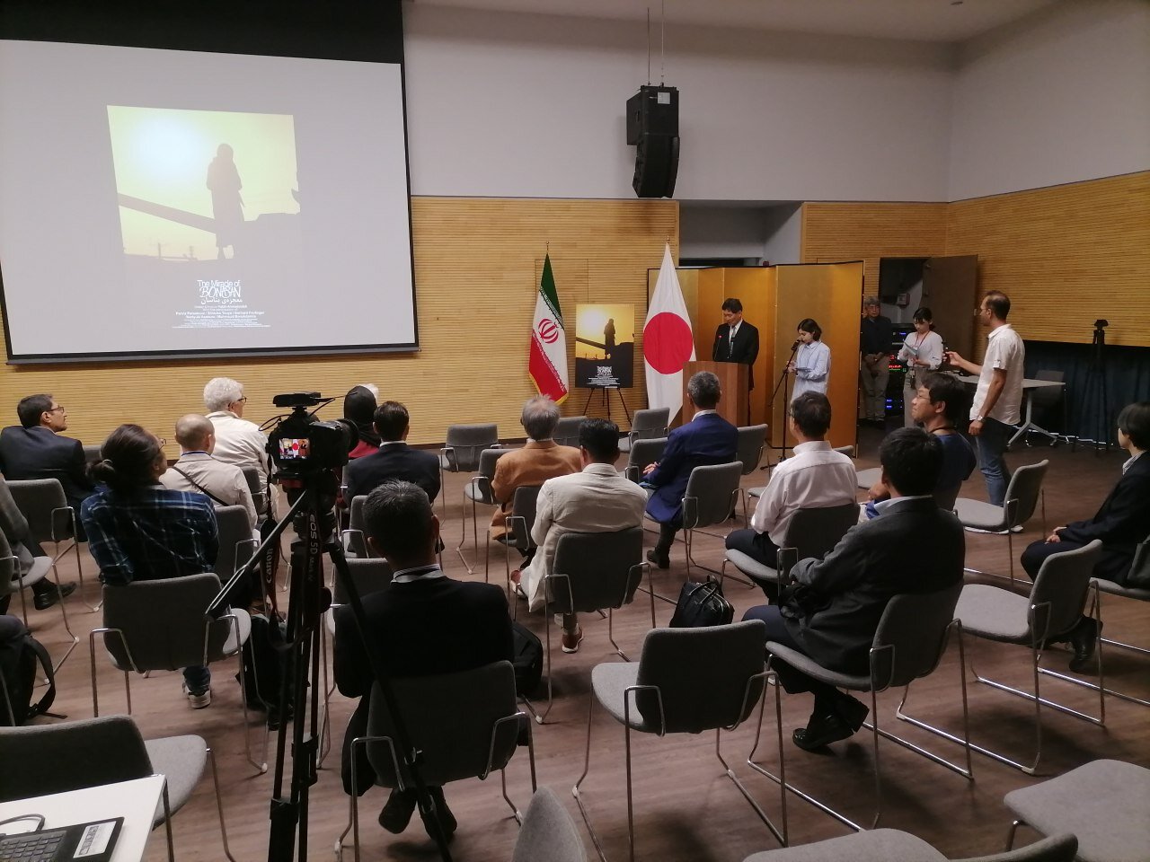 نمایش معجزه بناسان به زبان سامورایی ها در سفارت ژاپن