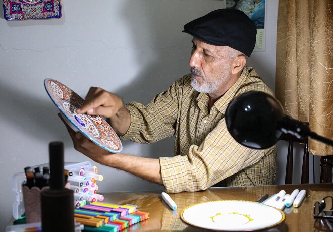 تاثیر گرانی و تحریم بر ظرافت هنر میناکاری| ارائه سبک جدید «ماژومینا» توسط فرزند استاد صنیعزاده