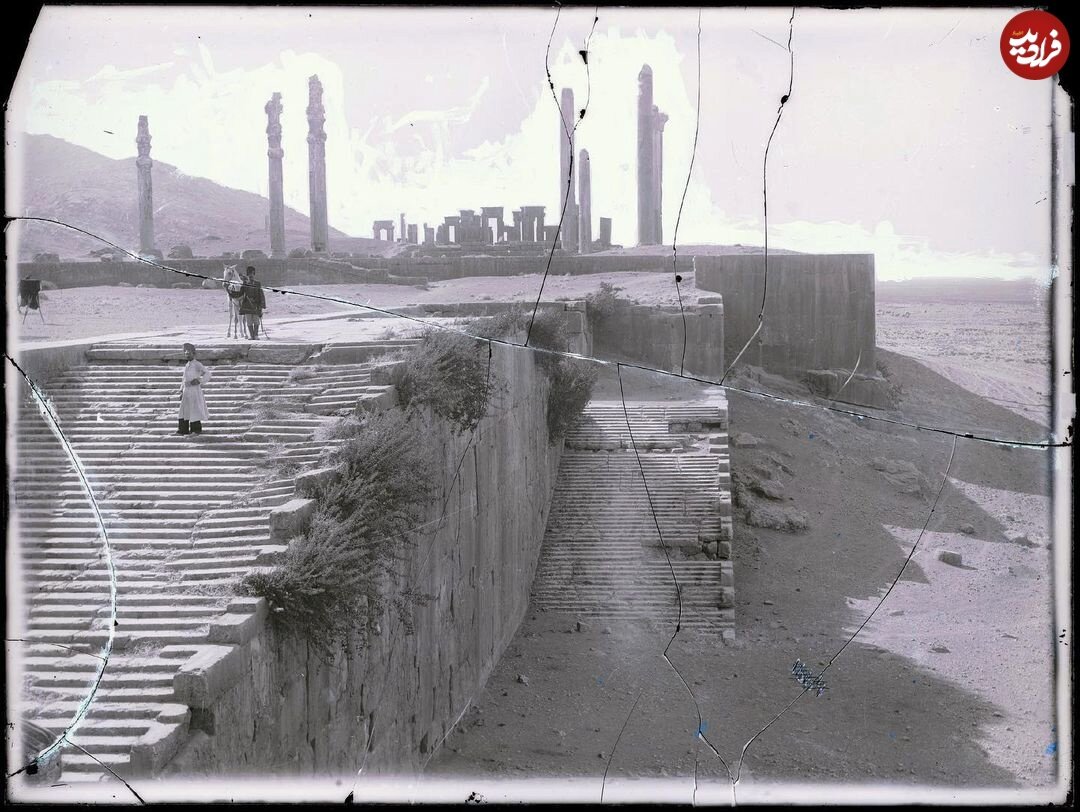 عکسی دیده نشده از تخت جمشید در دوران قاجار؛ ۱۲۰ سال قبل