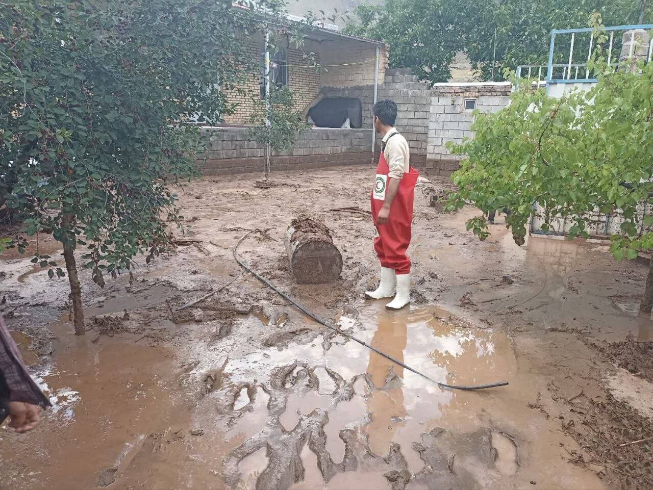 سیل جان یک هموطن را در شهرستان خوی گرفت