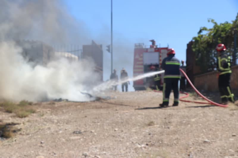 مانور دفاع از مقر در شرکت آب و فاضلاب استان سمنان برگزار شد