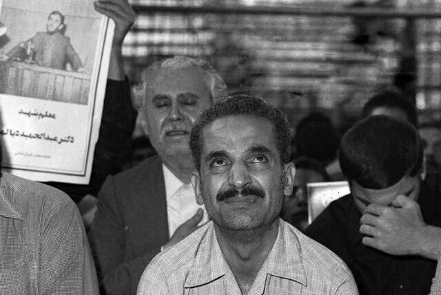 نخستوزیری که پروتکل ها را رعایت نمیکرد + سند نخستوزیری که پروتکل ها را رعایت نمیکرد + سند