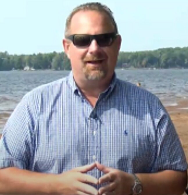 پیدا شدن حلقه گمشده در دریاچه پس از ۱۴ سال/ عکس