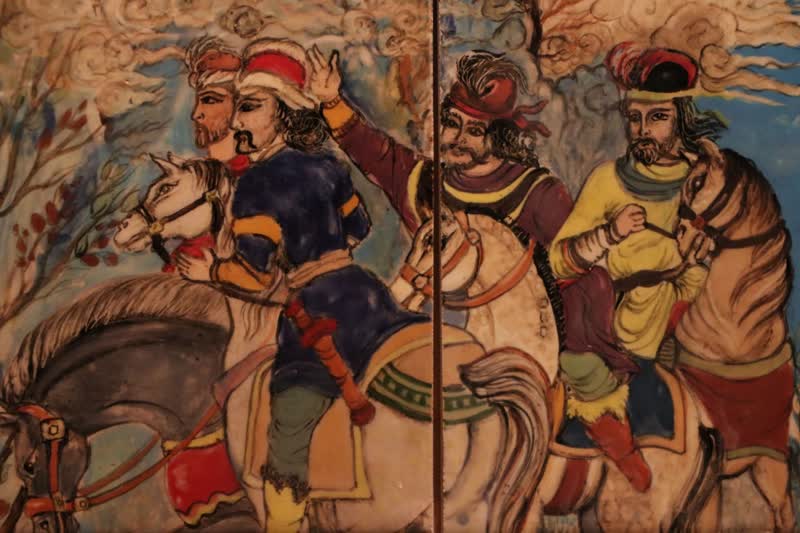 نقشهای نشسته بر خشت در نگارخانه سمنان