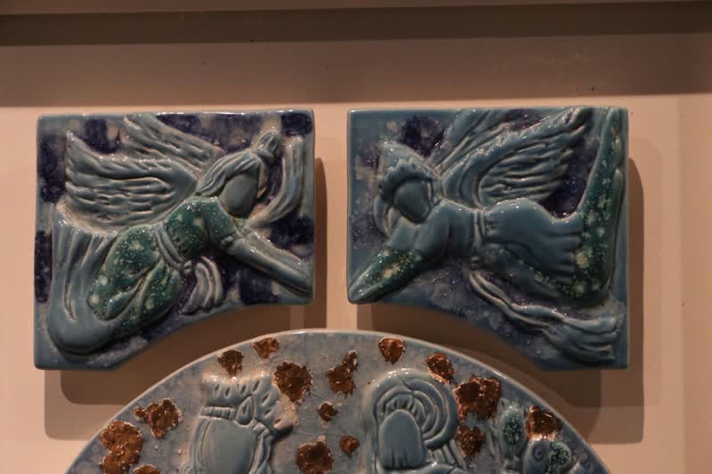 نقشهای نشسته بر خشت در نگارخانه سمنان