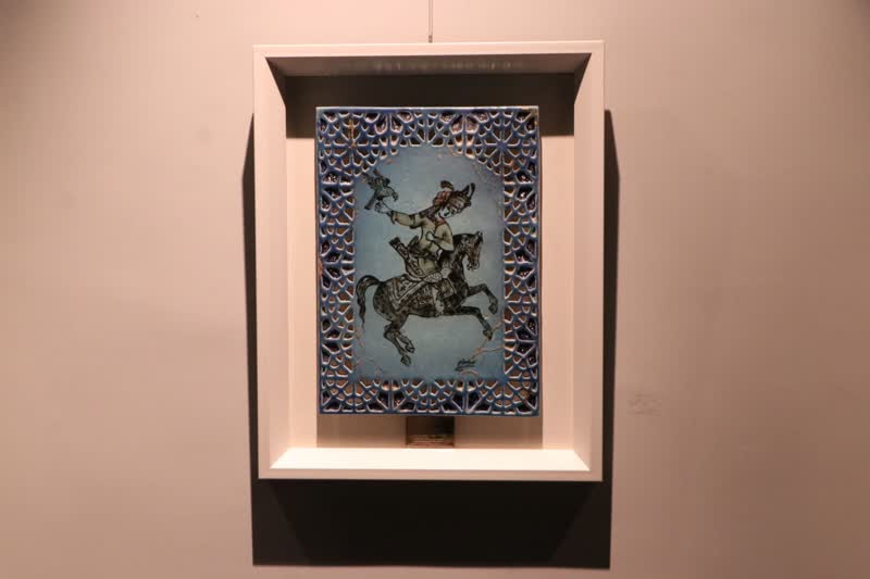 نقشهای نشسته بر خشت در نگارخانه سمنان