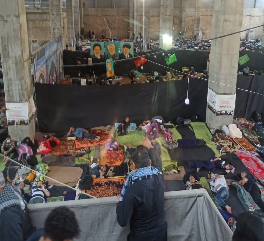 جایی که عشق حسین (ع) بر خستگی غلبه میکند