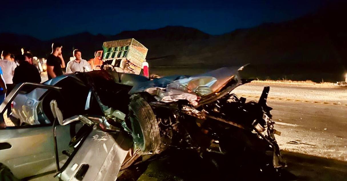 ۱۰ فوتی و مصدوم در برخورد خودروهای از رده خارج کامیون چهل ساله با زانتیا و نیسان آبی و ۴۰۵