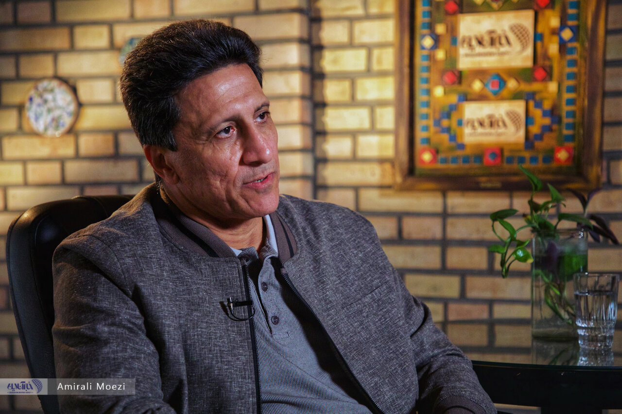 استقلال آرام باشد قهرمان میشود