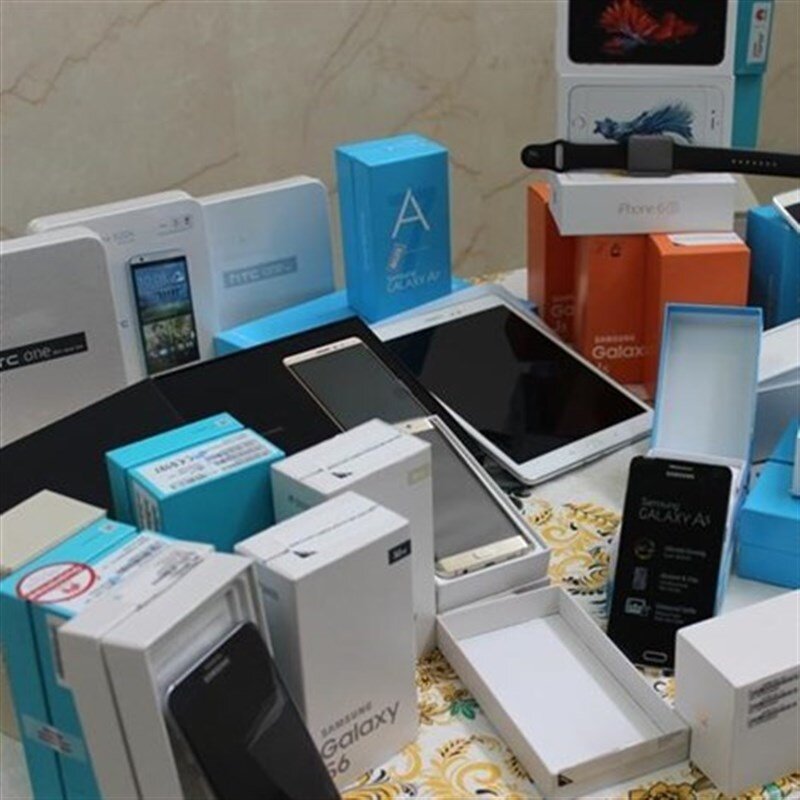 حقوق گمرکی گوشیهای وارداتی در لایحه بودجه ۱۴۰۴+ جزئیات حقوق گمرکی گوشیهای وارداتی در لایحه بودجه ۱۴۰۴+ جزئیات