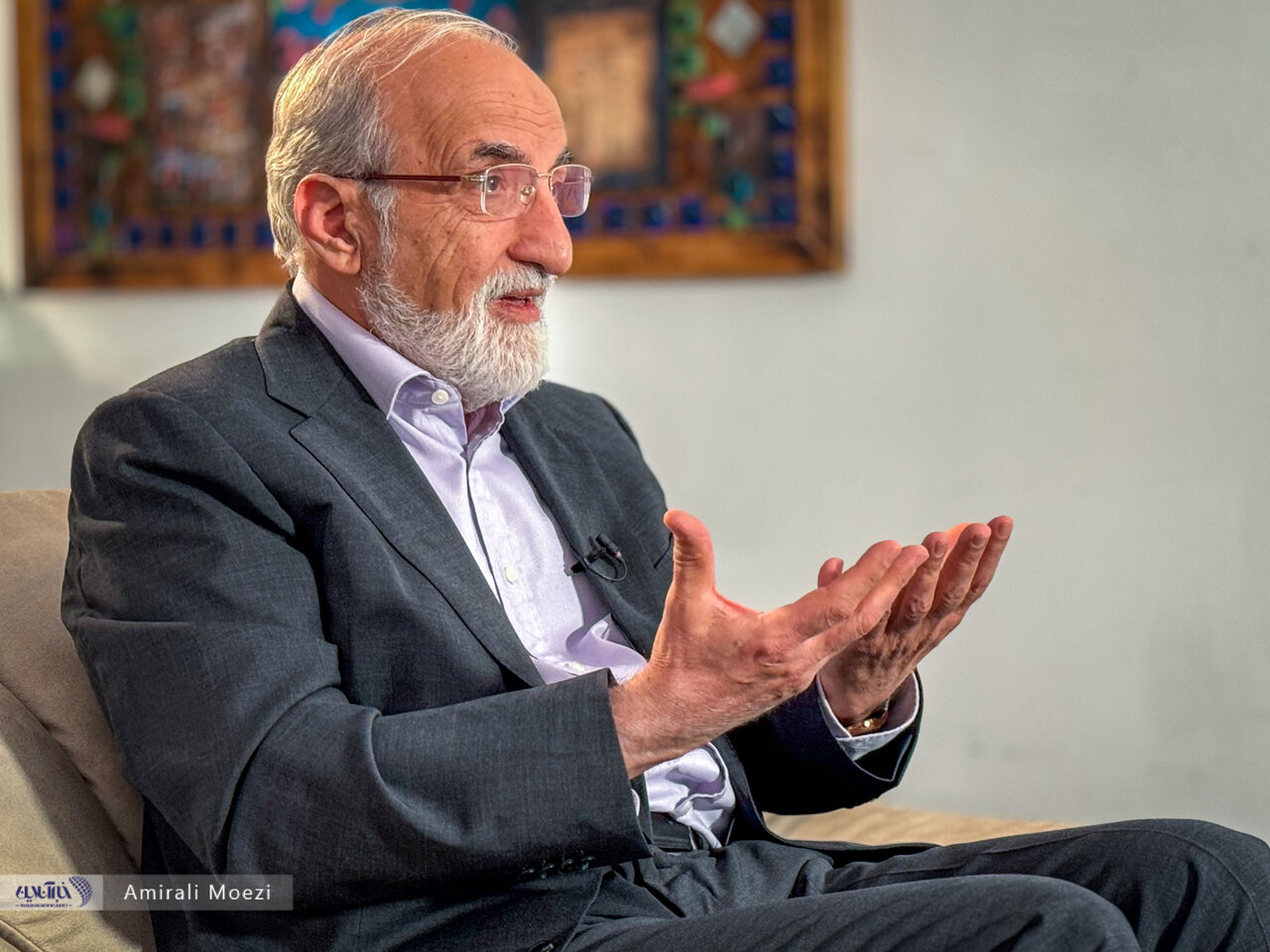 بهترین شاگردانم مهاجرت کردند/همانهایی که آدمها را از دانشگاه اخراج میکردند سرکار آمدهاند/اجرای قانون جوانی جمعیت موجب افزایش معلولیت میشود