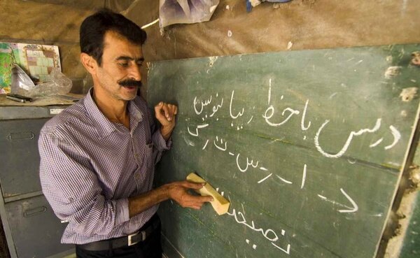 رسمیشدن؛ مهمترین دغدغه معلمان خرید خدمات/مدام تهدید به اخراج میشویم/ ما را با نیروی خدمات اشتباه میگیرند