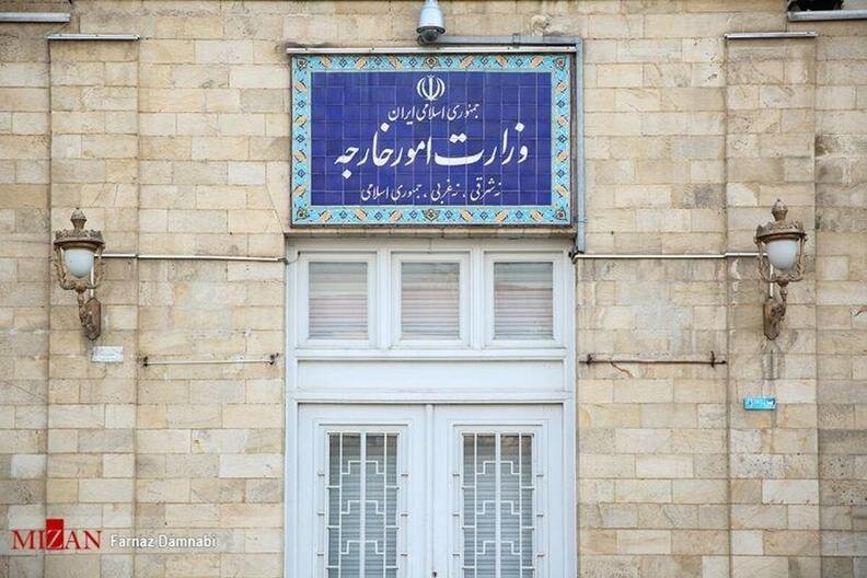 روزنامه جمهوری اسلامی: شنیده ایم دولت سایه، پشت تصمیمات وزارت خارجه است/ وزیرخارجه نباید از هیچکس تاثیر بپذیرد روزنامه جمهوری اسلامی: شنیده ایم دولت سایه، پشت تصمیمات وزارت خارجه است/ وزیرخارجه نباید از هیچکس تاثیر بپذیرد