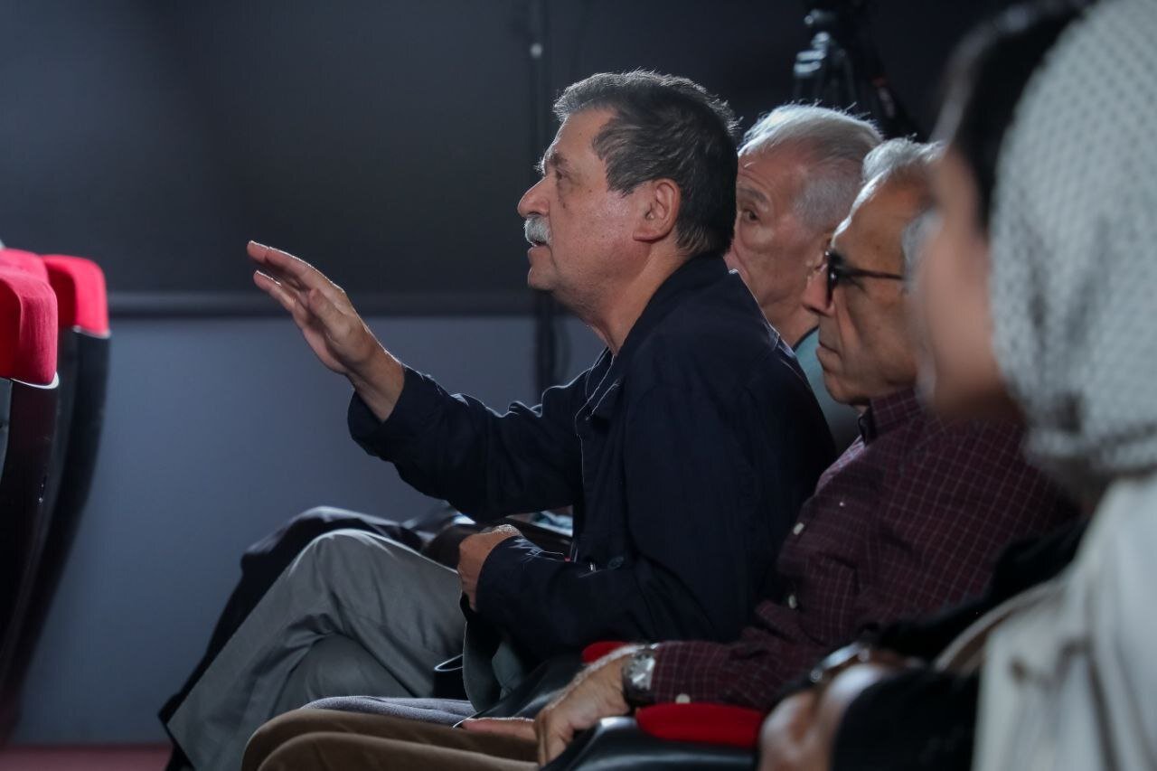 «روبرت صافاریان»: کیارستمی در آثار خود بیشتر به دنبال راه حل بود/ فرم برای کیارستمی همیشه اهمیت داشت