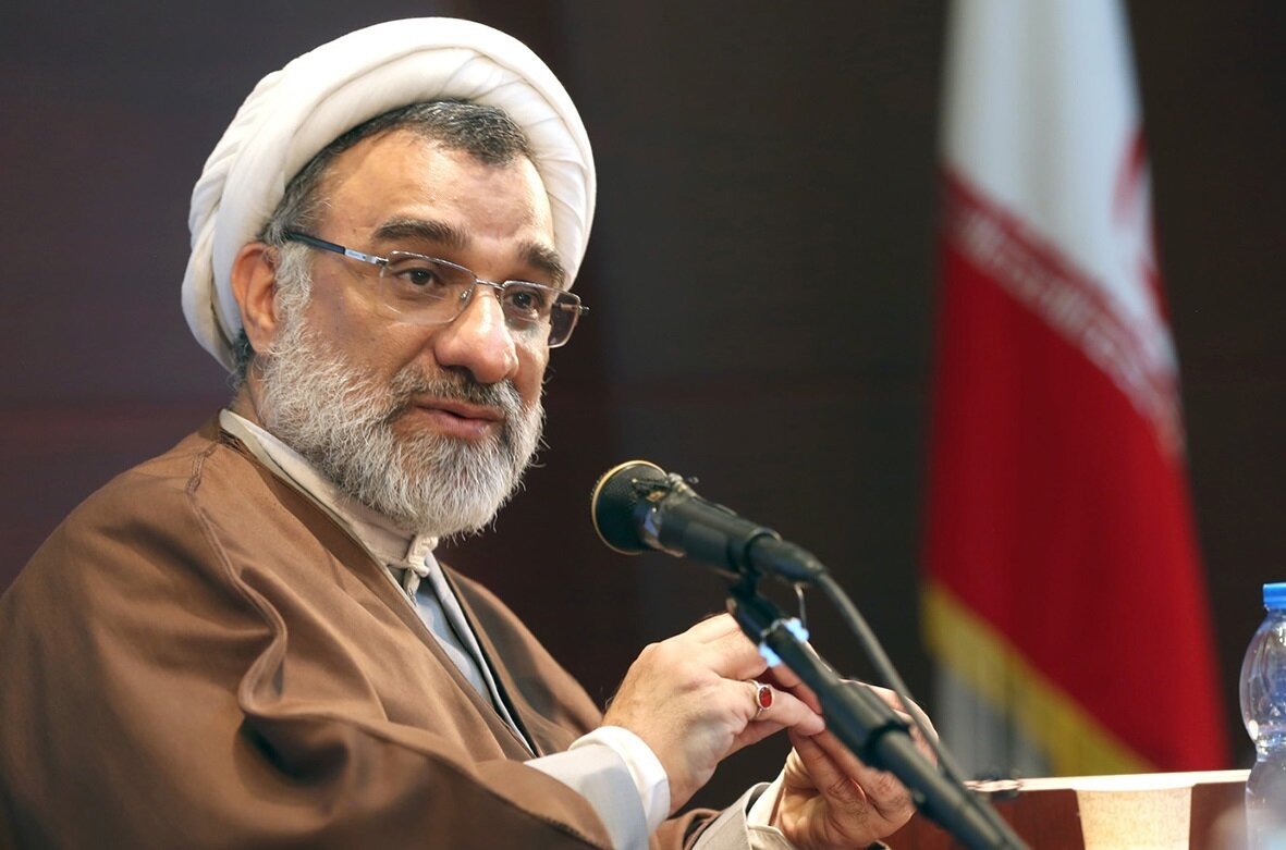 دبیر شورای عالی انقلاب فرهنگی:نمی توانیم برای آوازخواندن یک خانم در جمع آقایان مجوز بدهیم/ در فتوئای رهبرانقلاب،غنای لهوی هم حرام نیست دبیر شورای عالی انقلاب فرهنگی:نمی توانیم برای آوازخواندن یک خانم در جمع آقایان مجوز بدهیم/ در فتوئای رهبرانقلاب،غنای لهوی هم حرام نیست