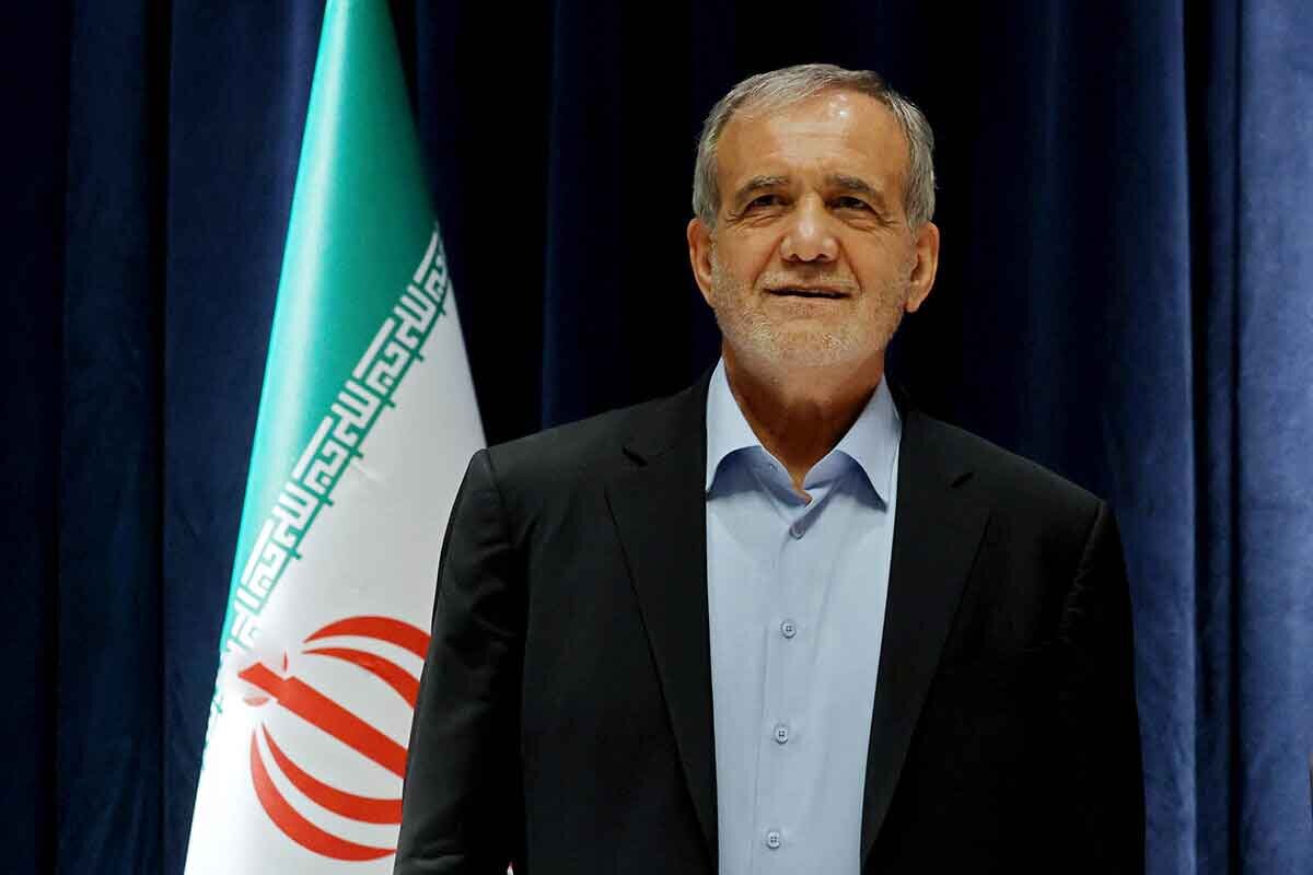 روزنامه دولت: هر دوجناح سیاسی منتقد انتصابات دولت هستند/ پزشکیان می خواهد هر دو جناح باشند روزنامه دولت: هر دوجناح سیاسی منتقد انتصابات دولت هستند/ پزشکیان می خواهد هر دو جناح باشند