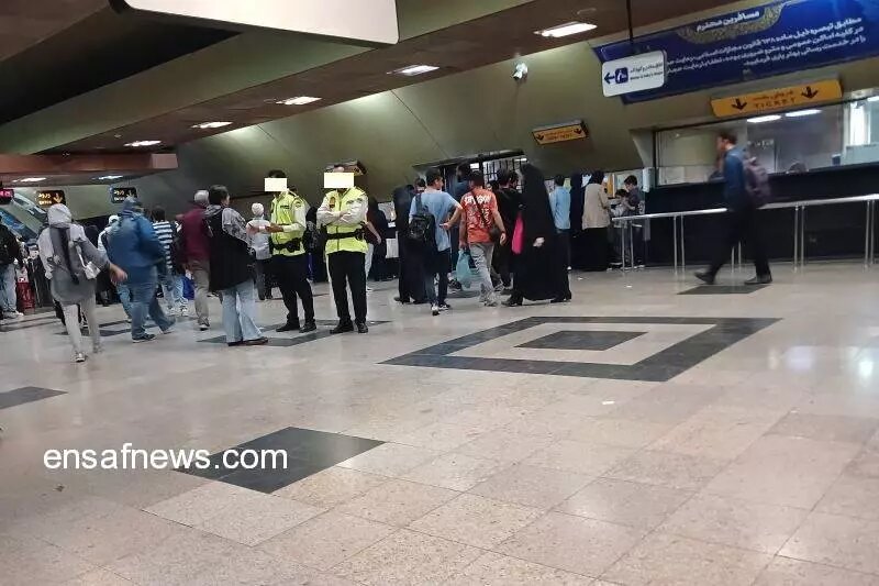 حضور گشت ارشاد در این روزها و ساعتها بیشتر میشود/ «یه مدته شل میگیرن!»؛ تذکر میدهند اما کسی را نمیبرند