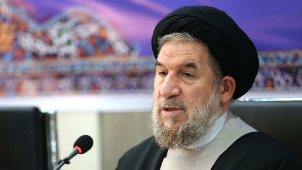 انتقاد یک اصولگرا از تندروها/ نفوذی ها در لایههای و ردههای مختلف نظام و خودیها رخنه می کنند/ نفوذیها چه کارهایی انجام میدهند؟ انتقاد یک اصولگرا از تندروها/ نفوذی ها در لایههای و ردههای مختلف نظام و خودیها رخنه می کنند/ نفوذیها چه کارهایی انجام میدهند؟