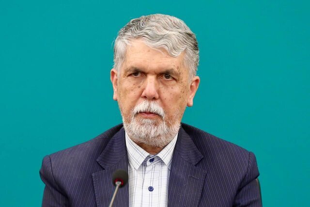 پاسخهای وزیر ارشاد درباره تغییر دبیر جشنواره فجر، معاون هنری و فیلمهای زیرزمینی/ علت تاخیر در انتصابات هم اعلام شد پاسخهای وزیر ارشاد درباره تغییر دبیر جشنواره فجر، معاون هنری و فیلمهای زیرزمینی/ علت تاخیر در انتصابات هم اعلام شد