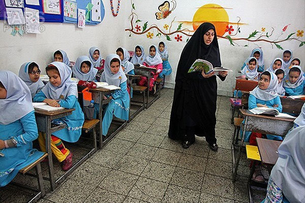 مدارس سنگی کم جمعیت پابرجا هستند؛ فعلاً اولویت با پر پرجمعیتها است مدارس سنگی کم جمعیت پابرجا هستند؛ فعلاً اولویت با پر پرجمعیتها است