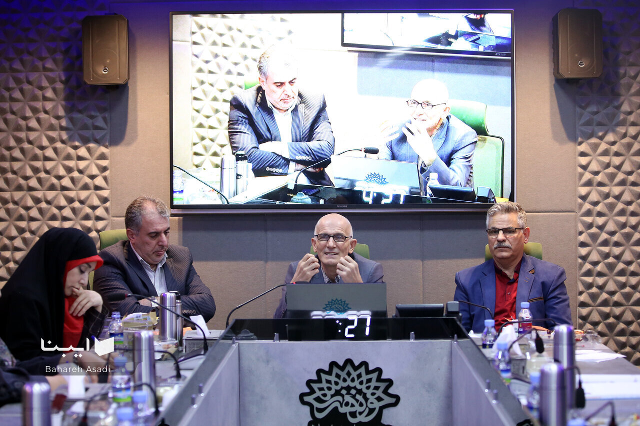شیوههای تحقیق ما، عادتوارههای علمی ما همگی مذکر و درنتیجه نیمهانسانیاند شیوههای تحقیق ما، عادتوارههای علمی ما همگی مذکر و درنتیجه نیمهانسانیاند