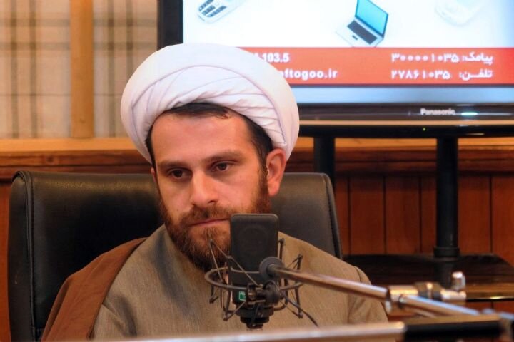 انتقاد دبیر ستاد امر به معروف قم از گزاره «کار فرهنگی بجای کار سلبی» درباره حجاب/ نه کار سلبی انجام شده و نه کار ایجابی/ قانون عفاف و حجاب اجرا شود انتقاد دبیر ستاد امر به معروف قم از گزاره «کار فرهنگی بجای کار سلبی» درباره حجاب/ نه کار سلبی انجام شده و نه کار ایجابی/ قانون عفاف و حجاب اجرا شود