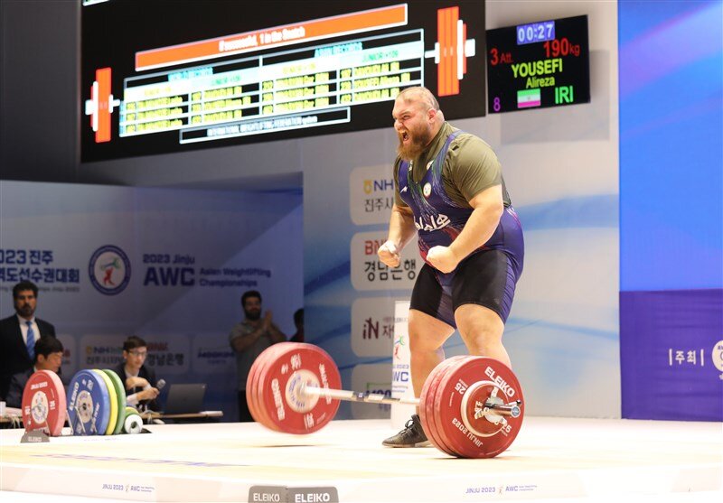 علیرضا یوسفی: تهران یا دبی؟ نه فقط قائمشهر/ تاج گذاشتم اما شاه نیستم، من کوچک این مردمم/ فقط میخواهم خانوادهام یک سقف بالای سرشان باشد