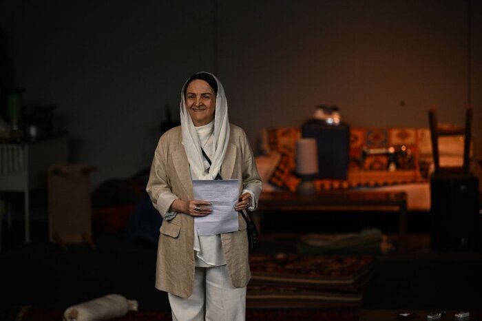 گلاب آدینه: قیمت بلیت تئاتر به خاطر بازیگران چهره گران میشود/ دستمزدشان ناعادلانه است