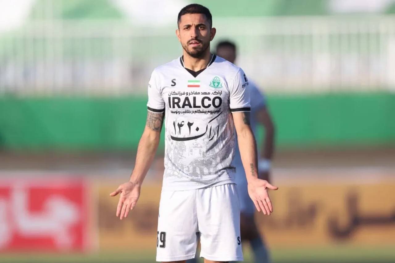 جواد نکونام در استقلال و فولاد به من پیشنهاد داد/جایی میروم که به تیم ملی دعوت شوم!