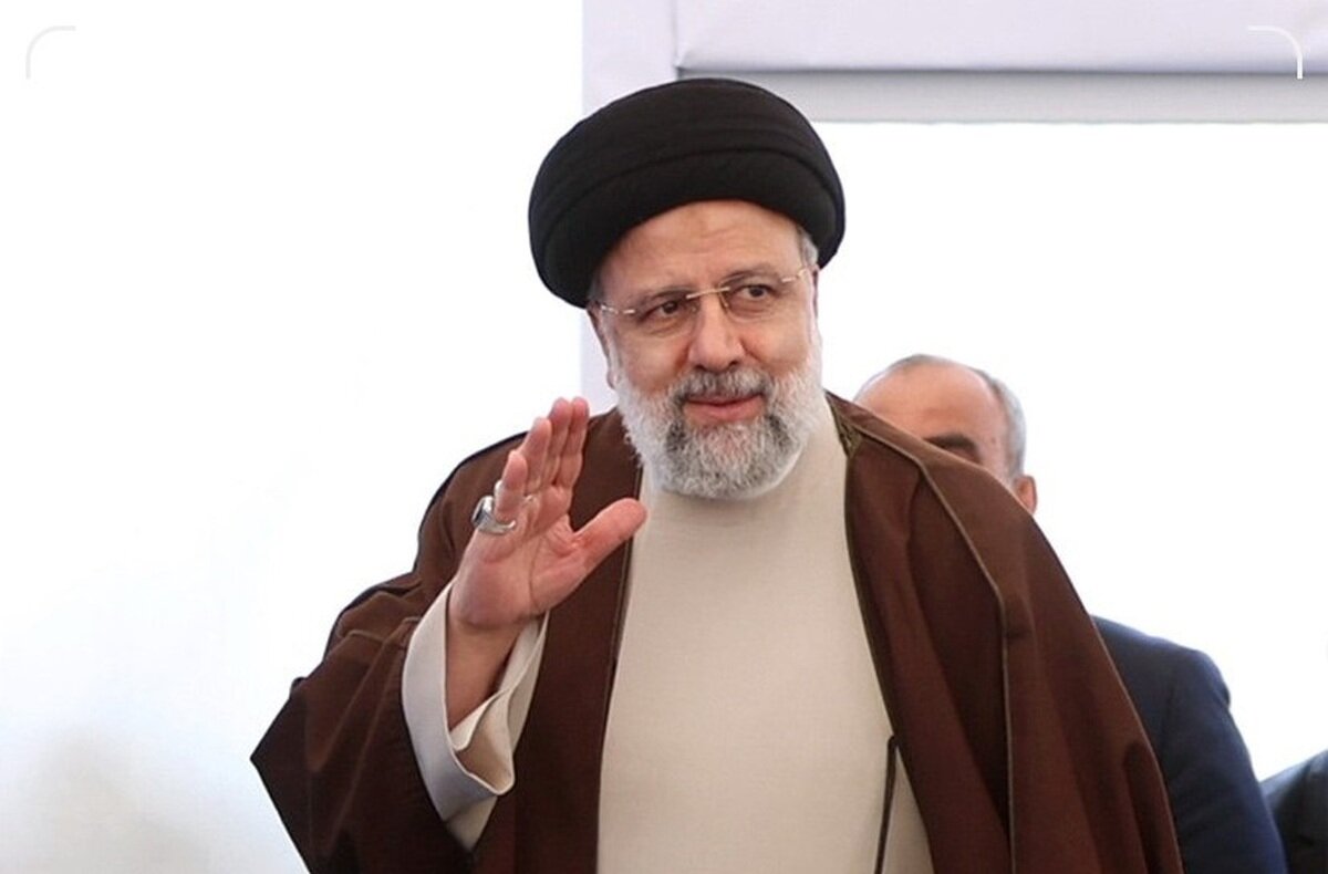 روزنامه هم میهن: اطرافیان شهید رئیسی حتی دفاع از او را هم بلد نیستند/ گویی برخی صرفاً از خودشان دفاع میکنند روزنامه هم میهن: اطرافیان شهید رئیسی حتی دفاع از او را هم بلد نیستند/ گویی برخی صرفاً از خودشان دفاع میکنند