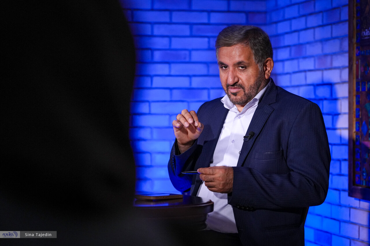 طرح کاهش مهریه به ۱۴ سکه/ حق مردان به عنوان بزرگ خانواده باید حفظ شود/ برساخت چهره زنان به عنوان اهریمن کار درستی نیست/ مردان هم مظلوم نیستند