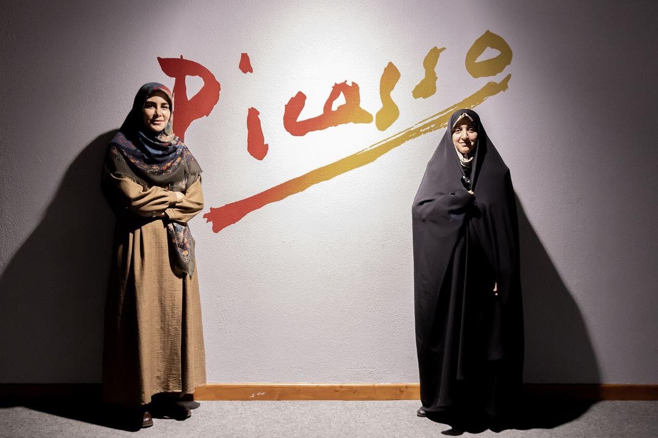 اذعان معاون رئیسجمهور: تصویر مطلوبی از زنان هنرمند ایرانی به دنیا ارائه نشده است اذعان معاون رئیسجمهور: تصویر مطلوبی از زنان هنرمند ایرانی به دنیا ارائه نشده است