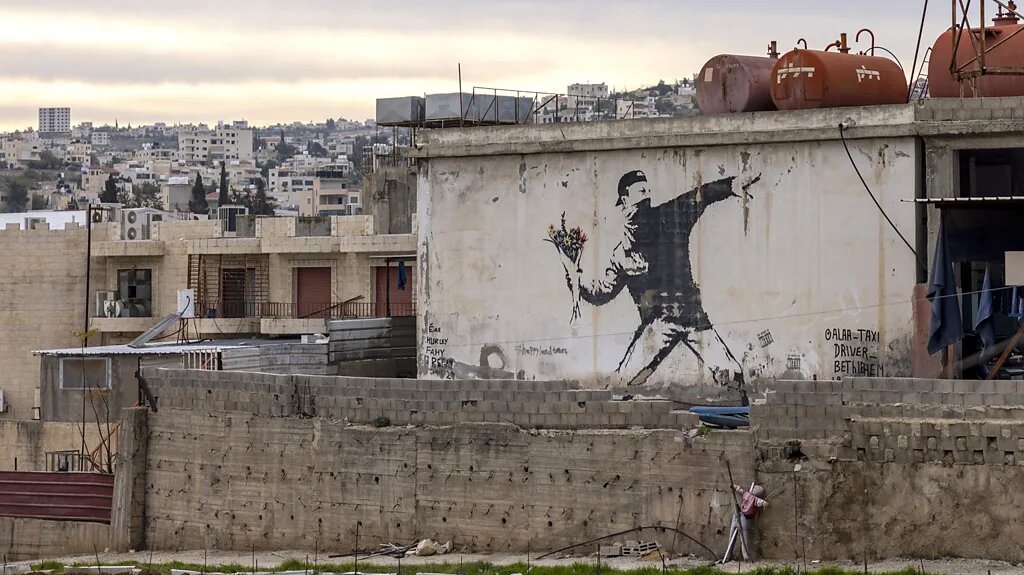 فلسفه در خیابان: دیوارنگاره جدید بنکسی در مارسی و پرسشی از درون