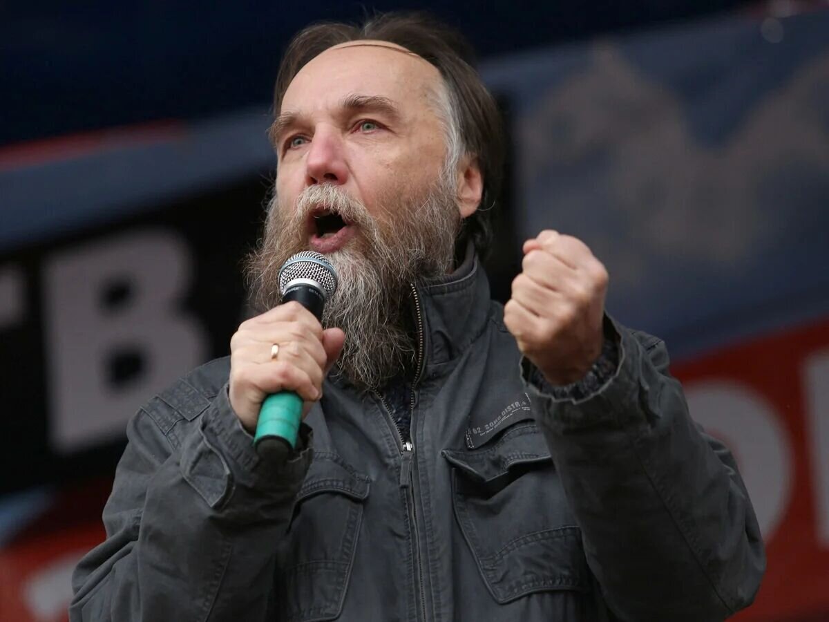 دوگین: اقدامات ترامپ علیه ایران و دیگران، دستورکار نئوکانهاست نه جنبش ماگا دوگین: اقدامات ترامپ علیه ایران و دیگران، دستورکار نئوکانهاست نه جنبش ماگا