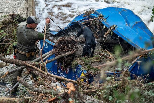 سیل ویرانگر در تگزاس با ده ها مفقودی؛ شمار کشته ها اعلام شد سیل ویرانگر در تگزاس با ده ها مفقودی؛ شمار کشته ها اعلام شد
