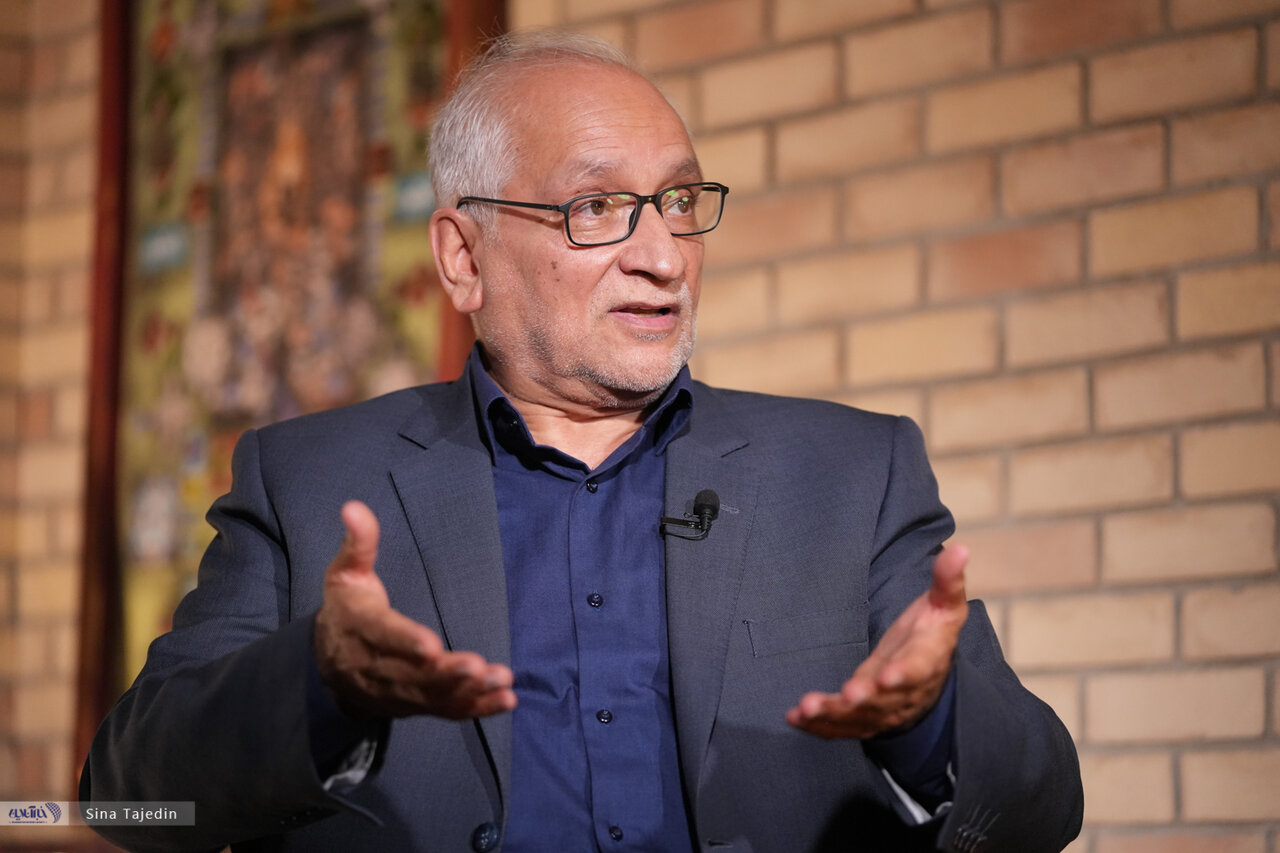 مرعشی: قدرتهای اصلی جهان تصمیم گرفتهاند که جغرافیای منطقه ما تغییر نکند/ تجزیه ایران جدی نیست مرعشی: قدرتهای اصلی جهان تصمیم گرفتهاند که جغرافیای منطقه ما تغییر نکند/ تجزیه ایران جدی نیست