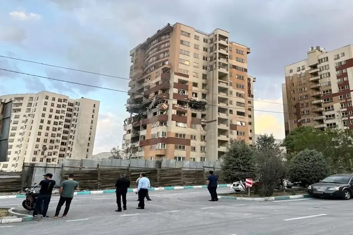 روایتی از دیدهها، شنیدهها و ناگفتههای جنگ ۱۲ روزه روایتی از دیدهها، شنیدهها و ناگفتههای جنگ ۱۲ روزه
