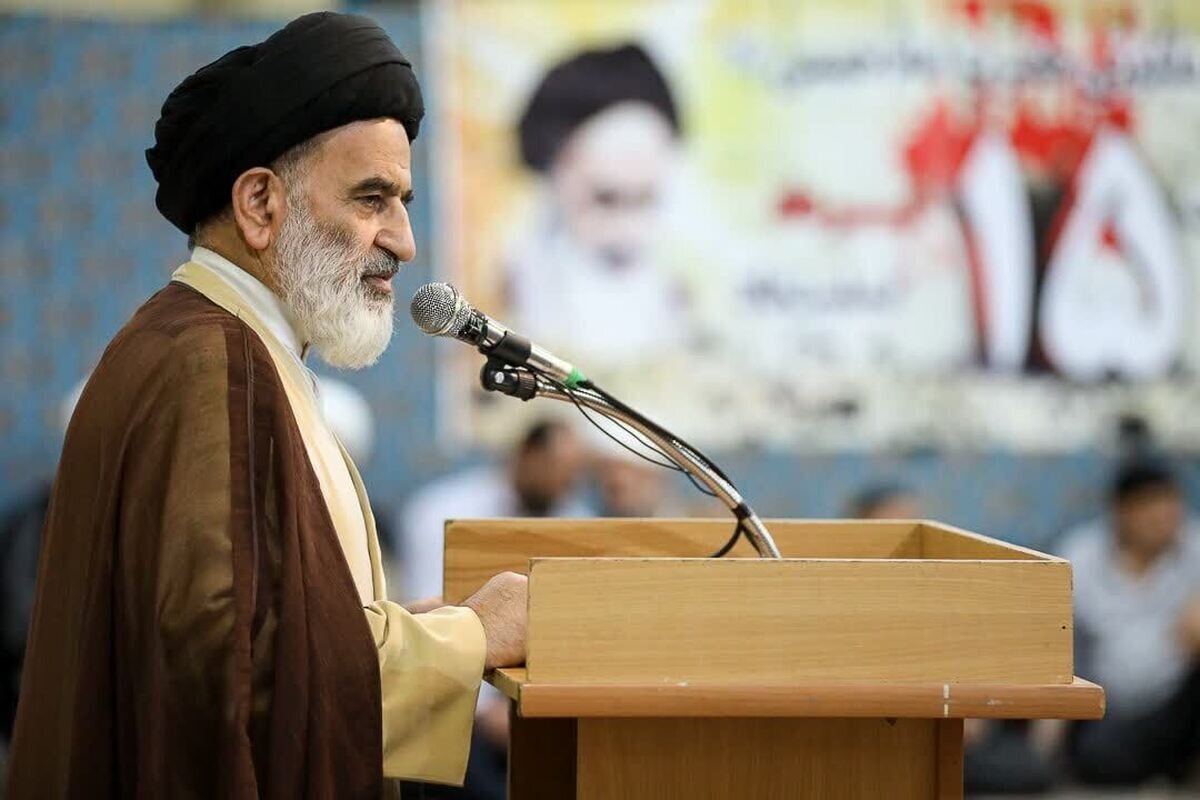 عضو جامعه روحانیت: بزرگترین ضربهها را از خائنین و ستون پنجم دشمن خوردهایم/ باید چهره نفوذیها در دستگاهها یا در بیرون فعال هستند، شناسانده شود عضو جامعه روحانیت: بزرگترین ضربهها را از خائنین و ستون پنجم دشمن خوردهایم/ باید چهره نفوذیها در دستگاهها یا در بیرون فعال هستند، شناسانده شود